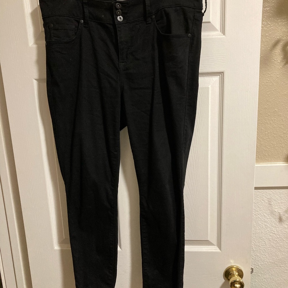 Torrid Black Super Soft Jeggings - 18